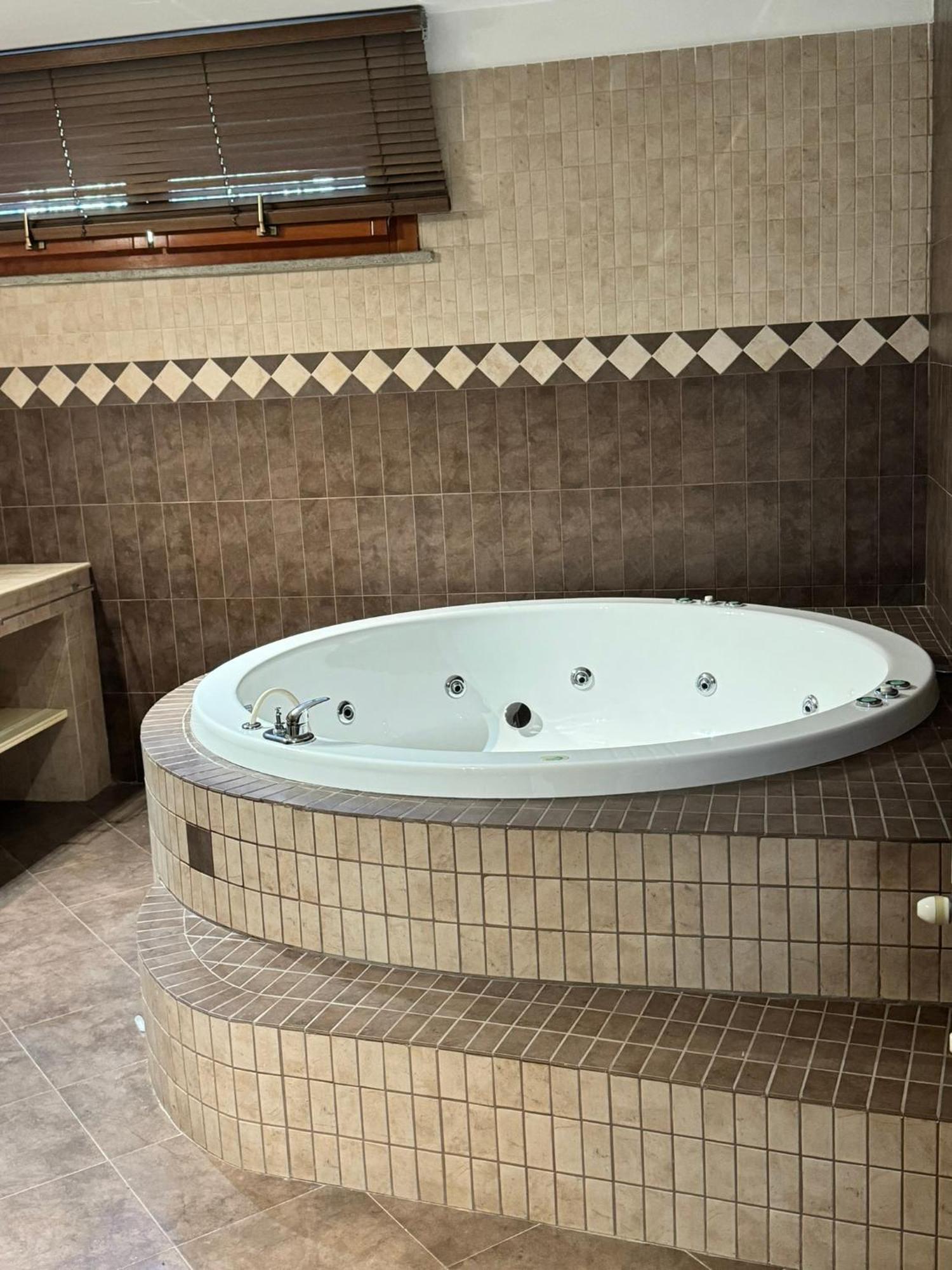 Hotel Dolcevita Eur 2 Luxury Rom Exterior foto