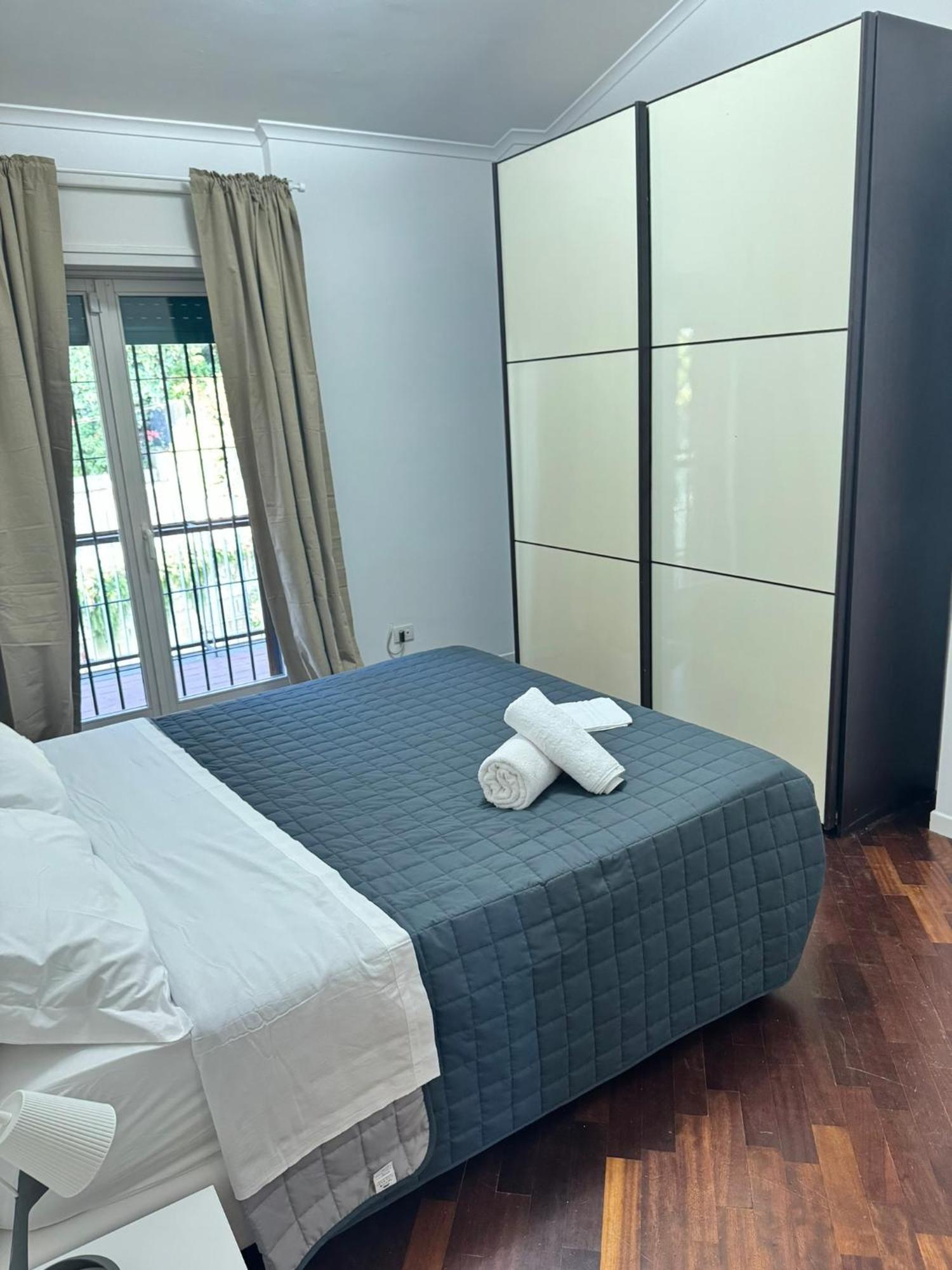 Hotel Dolcevita Eur 2 Luxury Rom Exterior foto