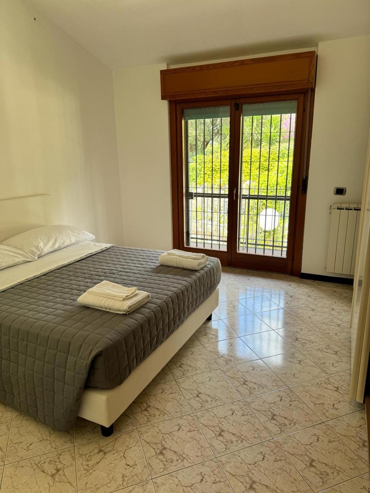 Hotel Dolcevita Eur 2 Luxury Rom Exterior foto