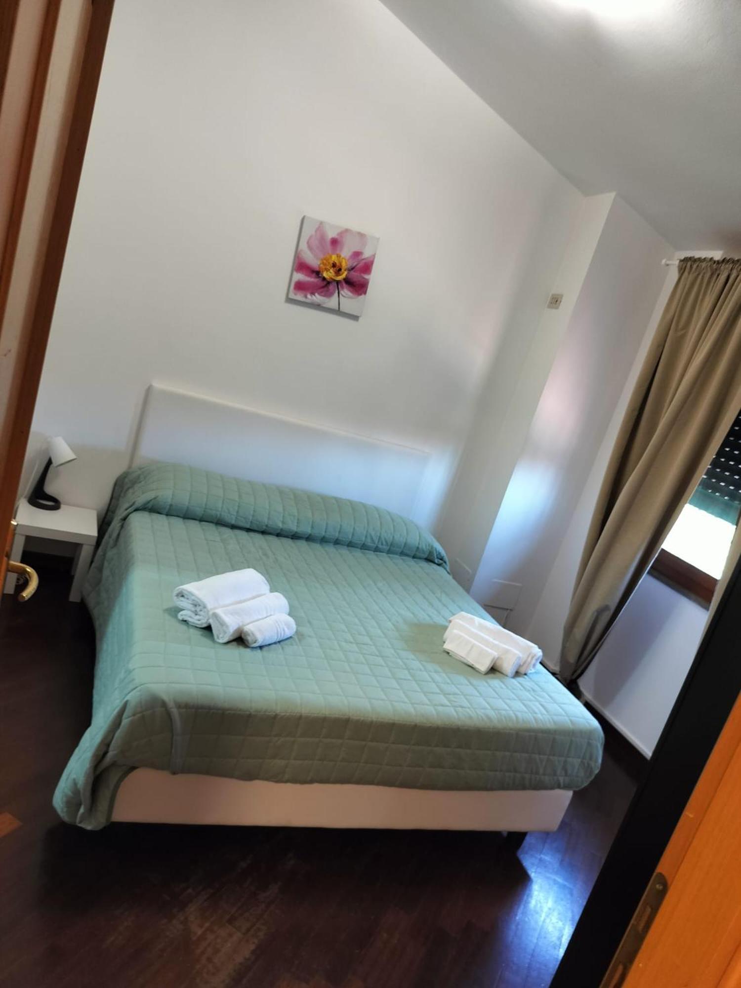 Hotel Dolcevita Eur 2 Luxury Rom Exterior foto